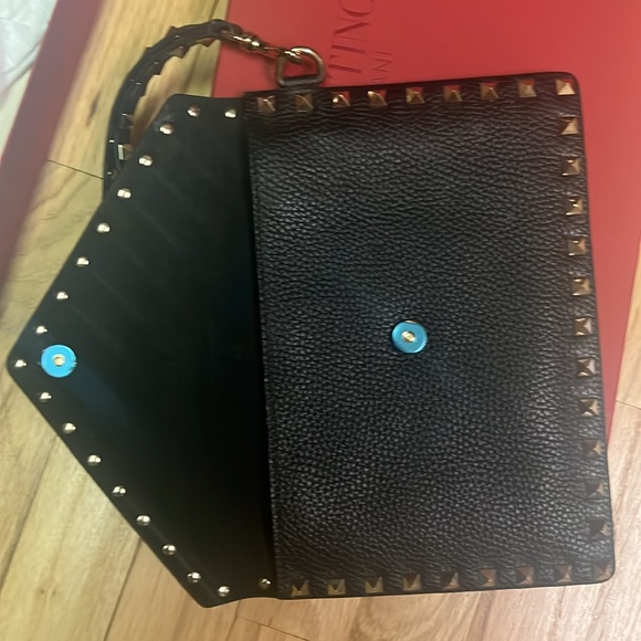 Rockstud vitello wristlet - Picture 3 of 3